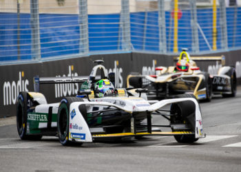 Lucas Di Grassi (BRA), Audi Sport ABT Schaeffler, Audi e-tron FE04, leads Jean Eric Vergne (FRA), TECHEETAH, Renault Z.E. 17.