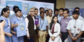 The Vice-Chairman, NITI Aayog, Shri Rajiv Kumar in a group photograph after releasing a booklet, at a press conference on the Showcasing Top 30 Innovations of the Atal Tinkering Marathon, in New Delhi on May 10, 2018.