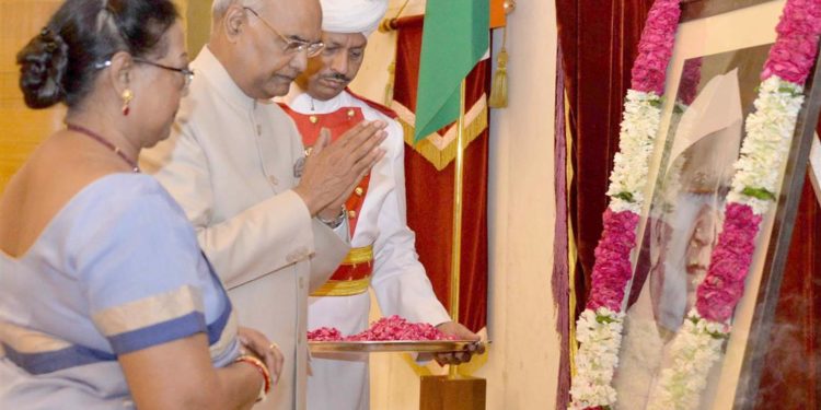 The President, Shri Ram Nath Kovind paying floral tributes at the portrait of former President of India, Shri Fakhruddin Ali Ahmed, on the occasion of his Birth Anniversary, at Rashtrapati Bhavan, in New Delhi on May 13, 2018.