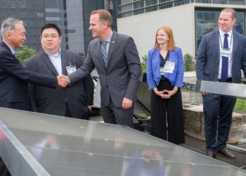 From left to right: ADB Energy Sector Group Chief Mr. Yongping Zhai, Green Heat Director Mr. Glenn Tong, ZMW Founder and CEO Mr. Cody Friesen, ZMW Head of Marketing and Communications Ms. Kaitlyn Fitzgerald, and ZMW Executive Vice President Mr. Robert Bartrop during the launch of the SOURCE Hydropanels at ADB headquarters in Manila, Philippines.