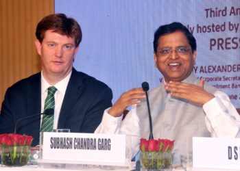 The Secretary, Department of Economic Affairs, M/o Finance, Shri Subhash Chandra Garg and the Vice President & Corporate Secretary, Asia Infrastructure Investment Bank, Mr. Danny Alexander at the press conference regarding 3rd Annual Meeting, in Mumbai on June 24, 2018.