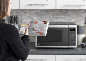 GE Appliances is launching its new GE Smart Countertop Microwave with Scan-to-Cook Technology. (Photo: GE Appliances, a Haier company)