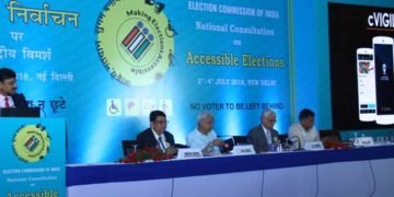 Chief Election Commissioner Sh. O.P. Rawat along with Election Commissioners Shri Sunil Arora and Shri Ashok Lavasa launched the cVIGIL App. Senior Deputy Election Commissioner Shri Umesh Sinha and Deputy Election Commissioner Sandeep Saxena were also present.