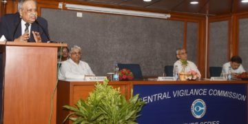 The former Chairman of SEBI, M. Damodaran delivering the 34th lecture of the “Lecture Series”, organised by the Central Vigilance Commission (CVC), in New Delhi on August 21, 2018. The Central Vigilance Commissioner. K.V. Chowdary and the Vigilance Commissioners, Dr. T.M. Bhasin and Sharad Kumar are also seen.