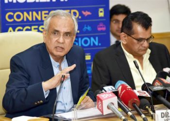 The Vice Chairman, NITI Aayog, Dr. Rajiv Kumar addressing a press conference in the run up to the MOVE: Global Mobility Summit, in New Delhi on August 30, 2018. The CEO, NITI Aayog, Amitabh Kant is also seen.