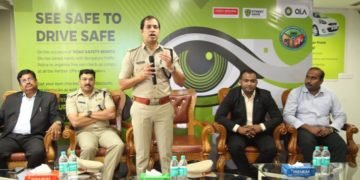 Mr.Anupam Agrawal, DCP Traffic – East, inaugurated Eye Check–up camp and led a seminar on road safety