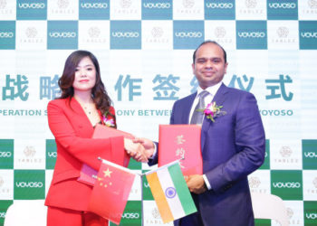 Mr. Adeeb Ahamed, Managing Director, Tablez and Ms. Ma Huan, Brand Founder, YOYOSO, during the strategic cooperation agreement signing ceremony between the two companies at Yiwu, China on Monday (Photo: AETOSWire)