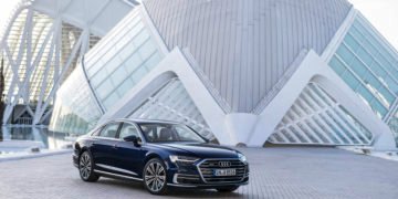 Static photo
Colour: Navarra blue