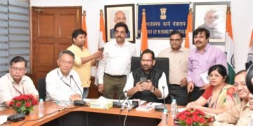 The Union Minister for Minority Affairs, Mukhtar Abbas Naqvi launching the Scholarship Mobile App, in New Delhi on September 13, 2018. The Secretary, Ministry of Minority Affairs,  Ameising Luikham is also seen.