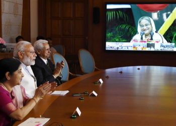 The Prime Minister,  Narendra Modi, the Prime Minister of Bangladesh, Ms. Sheikh Hasina, the Chief Minister of West Bengal, Ms. Mamata Banerjee and the Chief Minister of Tripura,  Biplab Kumar Deb jointly dedicate three projects in Bangladesh via Video Conference, in New Delhi on September 10, 2018.