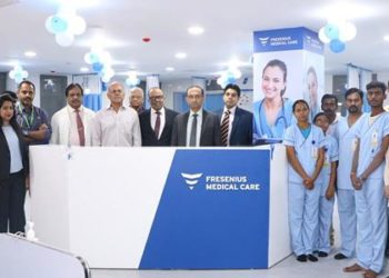 (From left) Mr. Krishna Chellappa, Director – Provider Business, Fresenius Medical Care India, Mr. Punit kohli, Managing Director, Fresenius Medical Care India, and Mr. D. Lakshminarayanaswamy, Joint Managing Trustee, SNR Sons Charitable Trust, officiated the ribbon-cutting ceremony, signifying the inauguration of the new dialysis center.