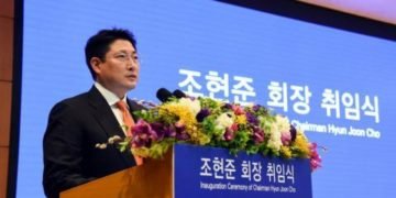 Hyosung Chairman Cho Hyun-Joon visited the Korean Barrier Free Films Committee and delivered 20 million won in sponsorship for barrier-free film production. Chairman Cho Hyun-Joon supports culture and arts extensively in a bid to create a society where the disabled can enjoy them free of barriers. (Photo: Business Wire)