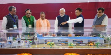 The Prime Minister,  Narendra Modi at the dedication of the Indias First Multi-Modal Terminal on river Ganga to the Nation, in Varanasi, Uttar Pradesh on November 12, 2018.
The Union Minister for Road Transport & Highways, Shipping and Water Resources, River Development & Ganga Rejuvenation,  Nitin Gadkari, the Chief Minister of Uttar Pradesh, Yogi Adityanath and the Secretary, Ministry of Shipping,  Gopal Krishna are also seen.