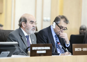 FAO Director-General Jose Graziano da Silva delivering his opening statement to the 160th Session of FAO Council.