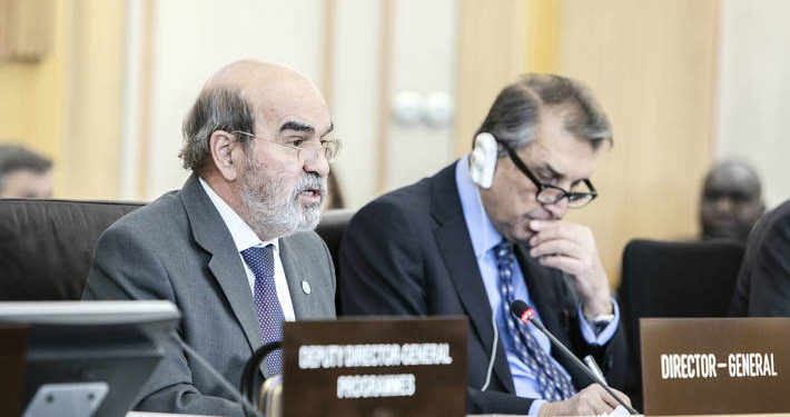 FAO Director-General Jose Graziano da Silva delivering his opening statement to the 160th Session of FAO Council.