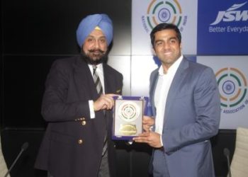 Mr Raninder Singh, President – National Rifle Association of India and Mr Parth Jindal, Director – JSW Sports announcing the partnership between NRAI & JSW Group to develop Indian Shooting Talent for Tokyo and Paris Olympics