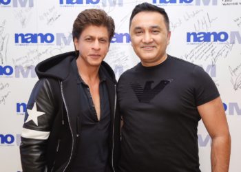 Shah Rukh Khan with Karan Rekhi, Vice President – Operations of Nano M (Photo: AETOSWire)