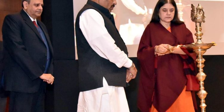 The Union Minister for Women and Child Development, Smt. Maneka Sanjay Gandhi lighting the lamp at the presentation of the National Awards to Anganwadi Workers for exceptional achievement for the year 2017-18, in New Delhi on January 07, 2019. The Minister of State for Women & Child Development and Minority Affairs, Dr. Virendra Kumar and the Secretary, Ministry of Women and Child Development, Rakesh Srivastava are also seen.