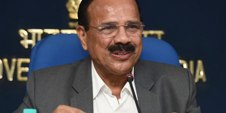 The Union Minister for Statistics & Programme Implementation and Chemicals & Fertilizers, D.V. Sadananda Gowda holding a Curtain Raiser Press Conference on the 4th International Exhibition & Conference on Pharmaceuticals and Medical Devices – ‘India Pharma 2019’ & ‘India Medical Devices 2019’, organised by the Department of Pharmaceuticals, Ministry of Chemicals & Fertilizers, in association with FICCI, in New Delhi on January 03, 2019.
