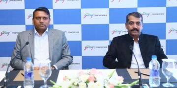 L- R: Uday Bhaskar, Business Head South, Godrej Properties Limited, A. R. Shivakumar- Bangalore’s Waterman at Godrej Properties press meet in Bangalore today..