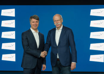 BMW Group and Daimler AG join services for urban mobility. The cooperation comprises the five Joint Ventures REACH NOW (Multimodal), CHARGE NOW (Charging), FREE NOW (Ride-Hailing), PARK NOW (Parking) and SHARE NOW (CarSharing). L-r: Harald Krüger, Chairman of the Board of Management of BMW AG, and Dieter Zetsche, Chairman of the Board of Management of Daimler AG and Head of Mercedes-Benz Cars. (Berlin, 22 February 2019).