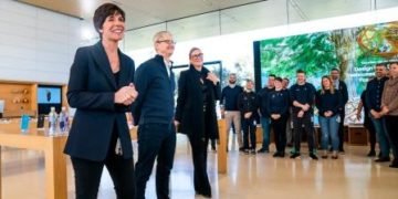 Apple’s new Senior Vice President of Retail + People Deirdre O’Brien speaks to Apple employees on February 5, 2019.