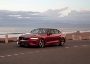 New Volvo S60 R-Design exterior