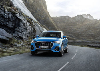 Winner in the category “150 to 250 PS”: The 2.0 TFSI wins International Engine of the Year Awards. In the Audi Q3, it is available in two performance versions.