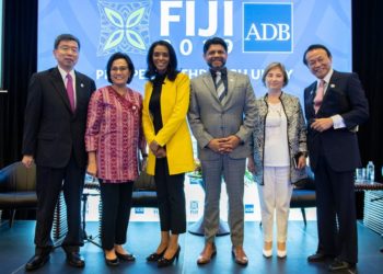 From left to right at the Governors’ Seminar on 4 May 2019: ADB President Mr. Takehiko Nakao; Indonesia Minister of Finance Ms. Sri Mulyani Indrawati; BBC presenter Ms. Zeinab Badawi (moderator); Fiji Attorney-General and Minister for Economy, Civil Service, and Communications Mr. Aiyaz Sayed-Khaiyum; Italy’s Director-General for International Financial Relations, Ministry of Economy and Finance, Ms. Gelsomina Vigliotti; and Japan Deputy Prime Minister and Finance Minister Mr. Taro Aso.