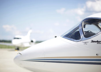 Hawker 400XP Exterior