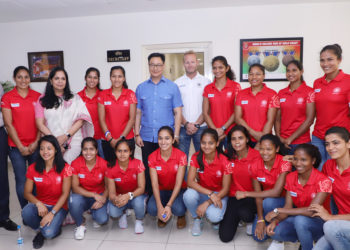 The Minister of State for Youth Affairs & Sports (Independent Charge) and Minority Affairs, Shri Kiren Rijiju with the Womens Hockey team who topped the FIH Hockey Series in Hiroshima, in New Delhi on June 25, 2019.