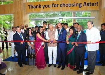 Honourable Governor of Karnataka i Vajubhai Vala, inaugurating Aster RV Hospital Bengaluru in the presence of Dr. Azad Moopen, Founder Chairman and Managing Director of Aster DM Healthcare, Dr. Harish Pillai, CEO of Aster Hospitals & Clinics, India, Ms. Sowmya Reddy, MLA, J.P. Nagar Constituency and Dr. Panduranga Setty, President of RV Group of Institutions