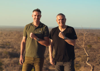 Hublot has joined in partnership with Kevin Pietersen and SORAI (Save Our Rhinos Africa and India) to protect the rhinoceros, which is facing extinction.