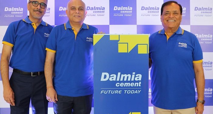 (R-L)- Mr. Mahendra Singhi, MD & CEO, Dalmia Cement (Bharat) Limited, Mr. Ujjwal Batria, Chief Operating Officer, Dalmia Cement (Bharat) Limited and Mr. Pramesh Arya, Executive Director, Marketing, Dalmia Cement (Bharat) Limited.