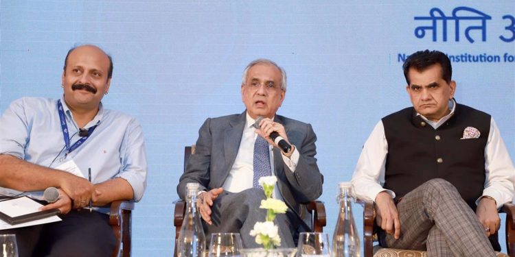 The Vice-Chairman NITI Aayog, Dr. Rajiv Kumar addressing at the launch of the India Innovation Index prepared by the NITI Aayog, in New Delhi on October 17, 2019. The CEO, NITI Aayog,  Amitabh Kant is also seen.