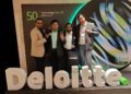 MOBtexting team with Award at Deloitte Tech 50 2019 India