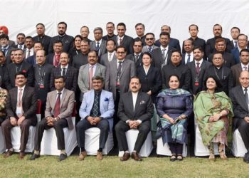 The Minister of State for Development of North Eastern Region (I/C), Prime Minister’s Office, Personnel, Public Grievances & Pensions, Atomic Energy and Space, Dr. Jitendra Singh in a group photograph with the IAS officers of the State Civil Services form different states undergoing the Induction Training Programme, in New Delhi on December 06, 2019.