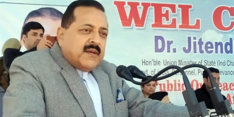 The Minister of State for Development of North Eastern Region (I/C), Prime Minister’s Office, Personnel, Public Grievances & Pensions, Atomic Energy and Space, Dr. Jitendra Singh addressing during the second day of the special public outreach programme for J&K, at Udhampur, Jammu and Kashmir on January 19, 2020.