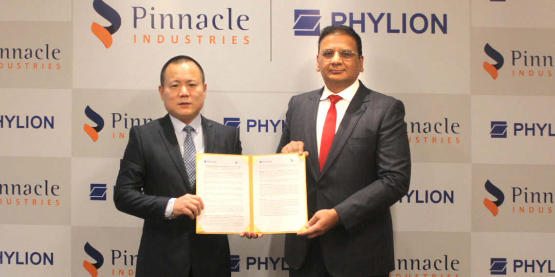(L-R): Mr. Andrew LEE, Vice President, Phylion & Mr. Sudhir Mehta, CMD, Pinnacle Industries Limited