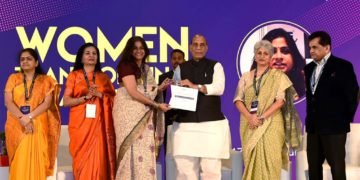 The Union Minister for Defence, Rajnath Singh presenting the Women Transforming India Awards 2019, at a function, organised by NITI Aayog, in New Delhi on March 08, 2020. The CEO, NITI Aayog, Shri Amitabh Kant and other dignitaries are also seen.