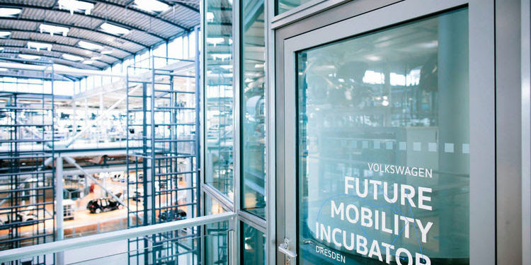 The fifth-class start-ups of the Volkswagen Incubator programme are virtually starting their next round in Dresden today.