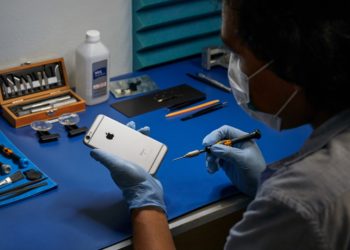 Apple’s Independent Repair Provider Program, which offers convenient options for out-of-warranty repairs for iPhone, adds more locations in the US and expands to Europe and Canada.