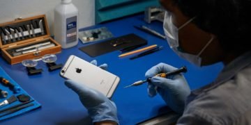 Apple’s Independent Repair Provider Program, which offers convenient options for out-of-warranty repairs for iPhone, adds more locations in the US and expands to Europe and Canada.