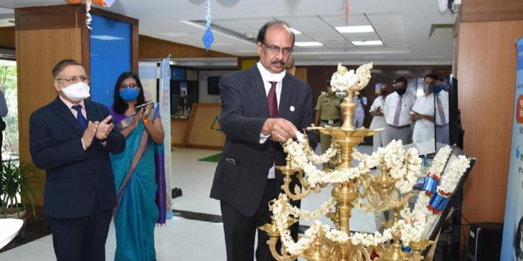 Managing Director and Chief Executive Officer L.V. Prabhakar inaugurated the program by lighting the lamp and garlanding the portrait of founder Ammembal Subba Rao Pai