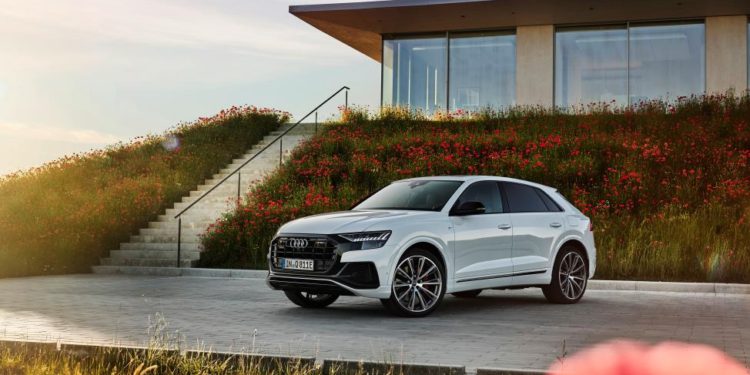 Audi Q8 60 TFSI e quattro: Combined fuel consumption in l/100 km (US mpg): 2.8–2.7 (84.0–87.1); Combined electric power consumption in kWh/100 km: 22.9–22.6; Combined CO2 emissions in g/km (g/mi): 63–62 (101.4–99.8); Fuel/electric power consumption, CO2 emission figures and efficiency classes given in ranges depend on the selected equipment of the vehicle.