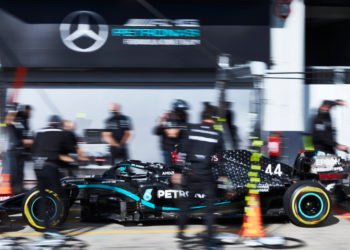 Formel 1 - Mercedes-AMG Petronas Motorsport, Großer Preis der Eifel 2020. Lewis Hamilton 

Formula One - Mercedes-AMG Petronas Motorsport, Eifel GP 2020. Lewis Hamilton