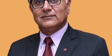 Lt Gen.Dr Vimal Arora, Chief Clinical Officer, Clove Dental