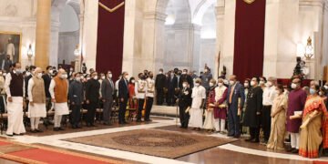 The Vice President, Shri M. Venkaiah Naidu, the Prime Minister, Shri Narendra Modi at the Civil Investiture Ceremony-I, at Rashtrapati Bhavan, in New Delhi on November 08, 2021.