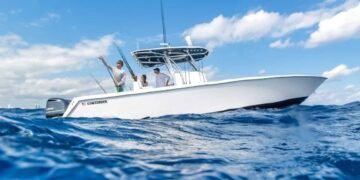 Boatzon is the first 100 percent online boat and marine retailer utilizing FinTech and InsurTech solutions. The company’s digital marketplace gives boat and marine enthusiasts easy and direct access to vessels, engines, trailers, marine products and more. Boatzon allows for consumers to browse, finance, insure and purchase a boat or marine products entirely online in minutes. (Photo: Business Wire)