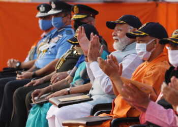 The Prime Minister, Narendra Modi witnessing the Air Show at the inauguration of the Purvanchal Expressway, in Sultanpur, Uttar Pradesh on July 16, 2021. 
	The Governor of Uttar Pradesh, Smt. Anandiben Patel and the Chief Minister of Uttar Pradesh, Yogi Adityanath are also seen.